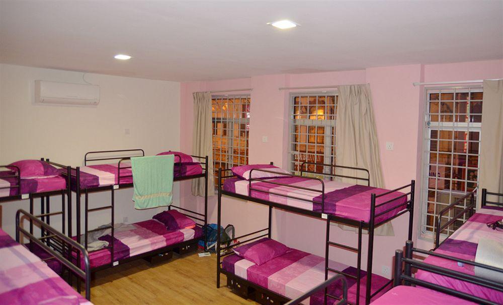 Raizzy'S Guesthouse Куала-Лумпур Экстерьер фото